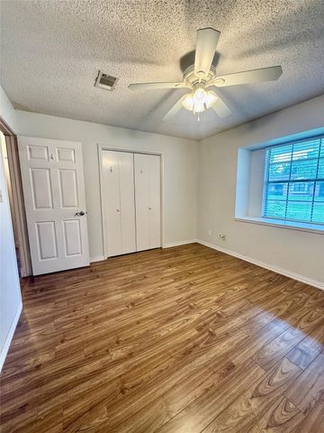609 Roene Lane, West Columbia, TX 77486