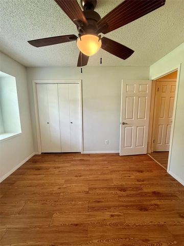 609 Roene Lane, West Columbia, TX 77486
