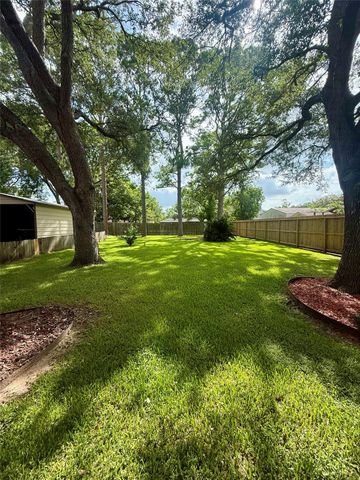 609 Roene Lane, West Columbia, TX 77486
