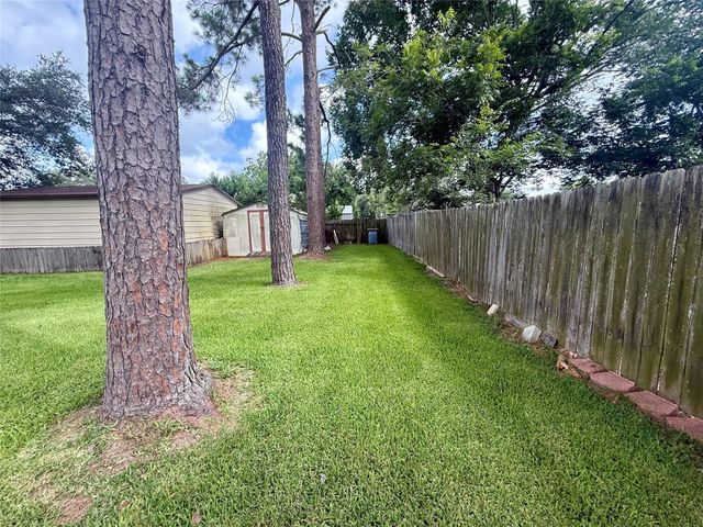 609 Roene Lane, West Columbia, TX 77486