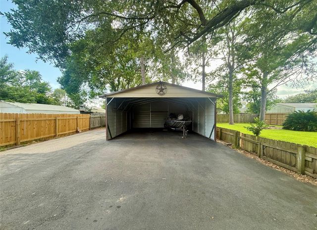609 Roene Lane, West Columbia, TX 77486