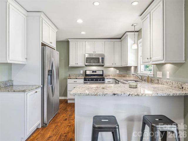 66 Hampden Road, Asheville, NC 28805