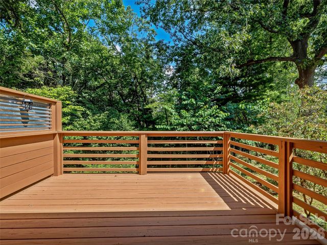 66 Hampden Road, Asheville, NC 28805