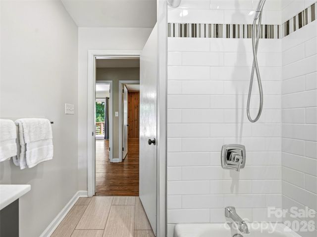 66 Hampden Road, Asheville, NC 28805