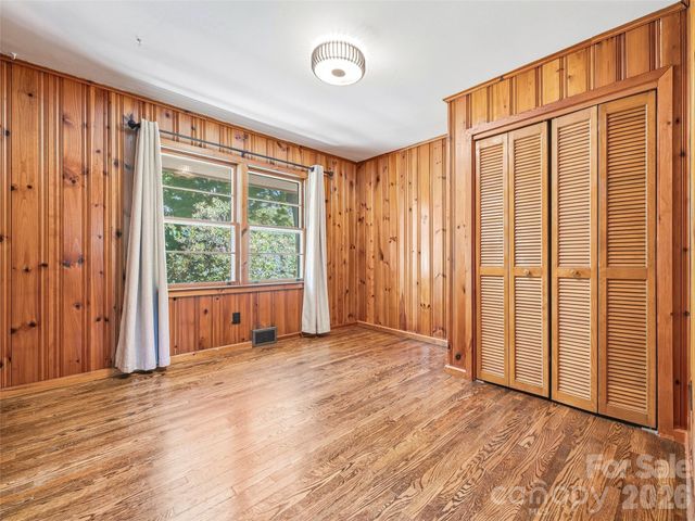 66 Hampden Road, Asheville, NC 28805