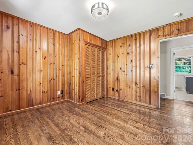 66 Hampden Road, Asheville, NC 28805
