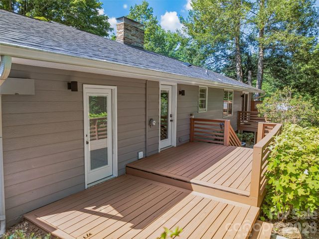 66 Hampden Road, Asheville, NC 28805