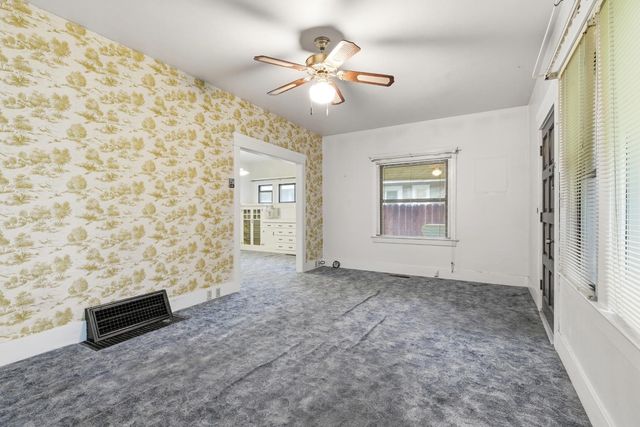 399 Flower St, Turlock, CA 95380