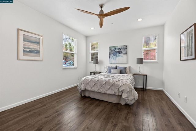 516 Falling Star Dr, Martinez, CA 94553