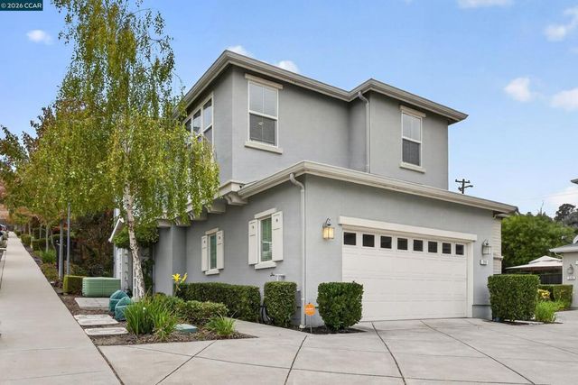 516 Falling Star Dr, Martinez, CA 94553