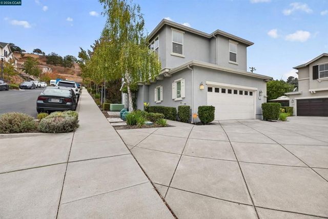 516 Falling Star Dr, Martinez, CA 94553