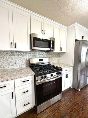 1410 N Gulf Boulevard, Freeport, TX 77541