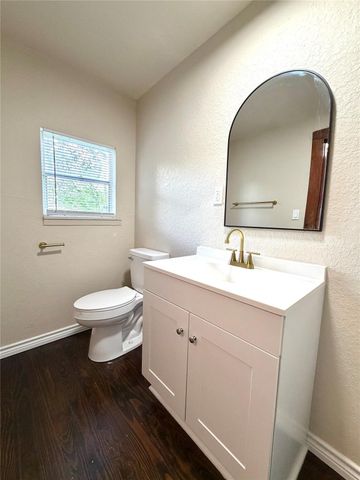 1410 N Gulf Boulevard, Freeport, TX 77541
