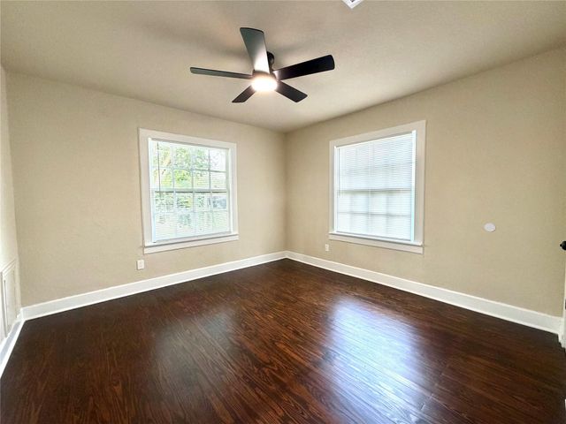 1410 N Gulf Boulevard, Freeport, TX 77541