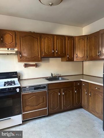3125 GUILFORD ST, Philadelphia, PA 19152