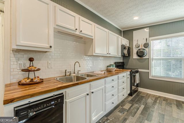 3297 College Street, College Park, GA 30337