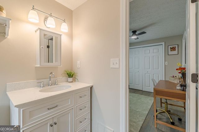 3297 College Street, College Park, GA 30337