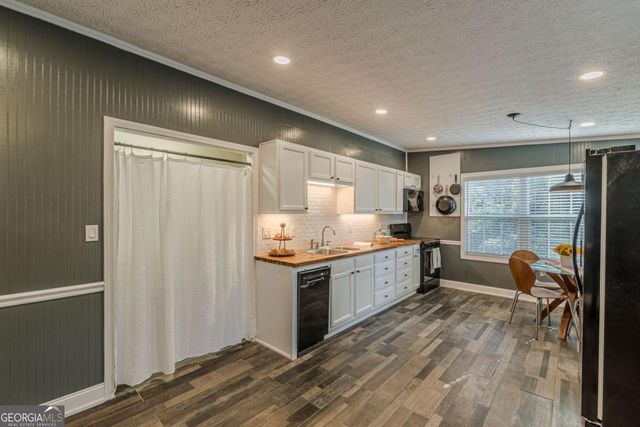 3297 College Street, College Park, GA 30337