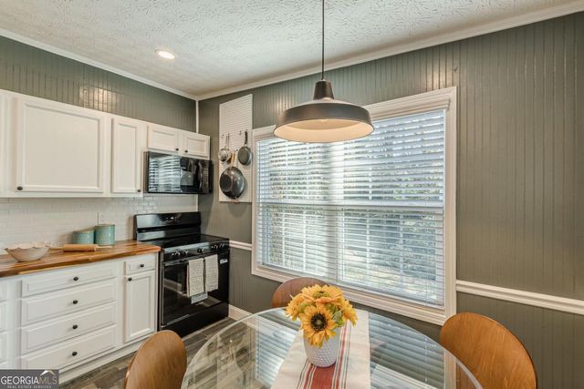 3297 College Street, College Park, GA 30337