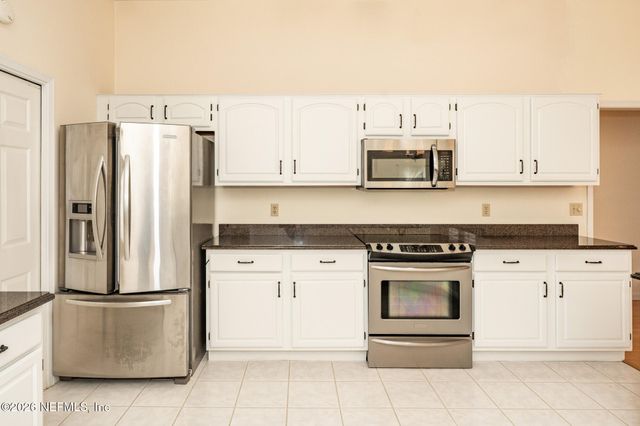 13177 CRICKET COVE Road N, Jacksonville, FL 32224