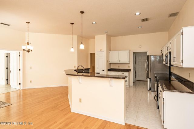 13177 CRICKET COVE Road N, Jacksonville, FL 32224