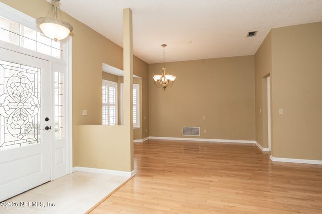 13177 CRICKET COVE Road N, Jacksonville, FL 32224