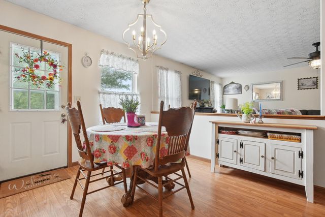 538 Thompson Avenue, Ashville, OH 43103
