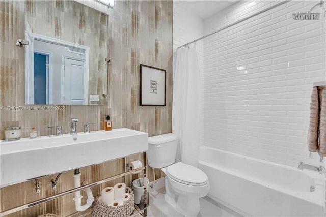 2957 St Thomas Drive, Cooper City, FL 33024