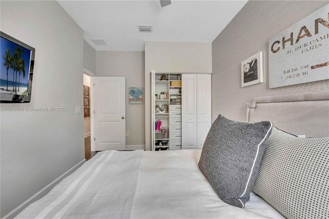 2957 St Thomas Drive, Cooper City, FL 33024