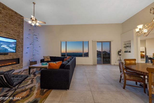 18361 S Camino Chuboso, Vail, AZ 85641