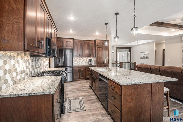 1604 W River Bend St Street, Brandon, SD 57005