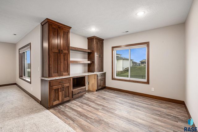 1604 W River Bend St Street, Brandon, SD 57005