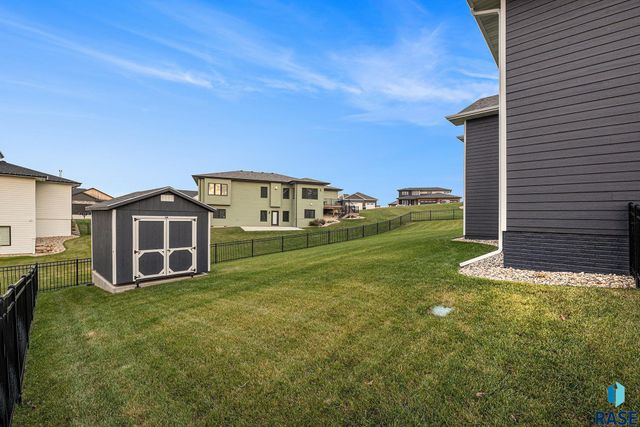 1604 W River Bend St Street, Brandon, SD 57005