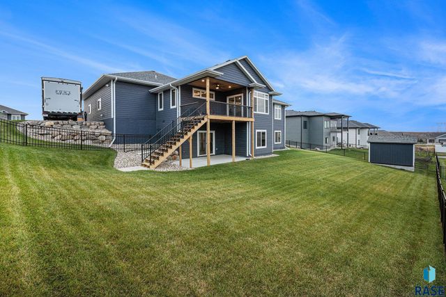 1604 W River Bend St Street, Brandon, SD 57005
