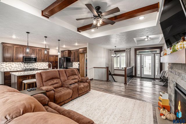 1604 W River Bend St Street, Brandon, SD 57005