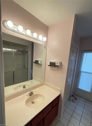 1403 SE 8th PL, Cape Coral, FL 33990