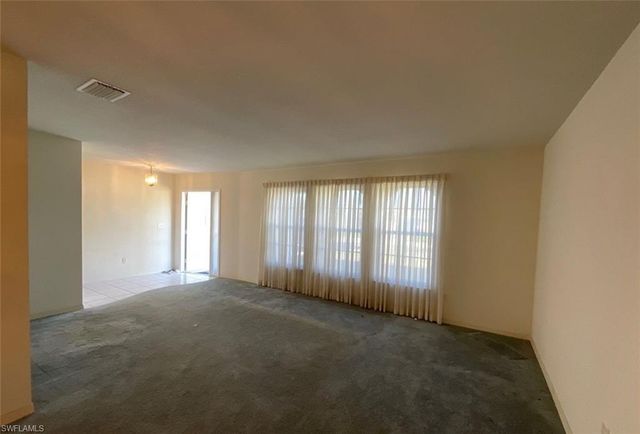 1403 SE 8th PL, Cape Coral, FL 33990