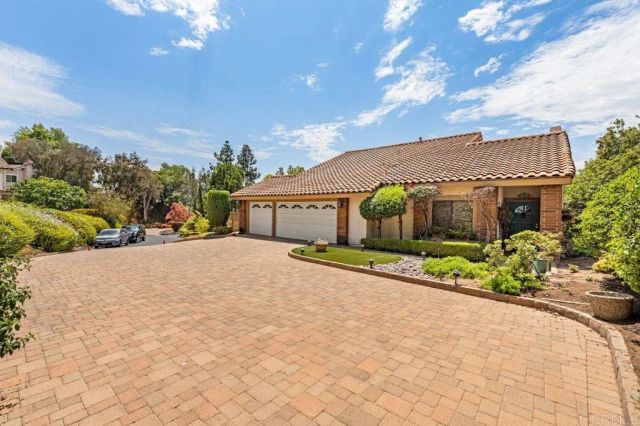 1344 Timberpond, El Cajon, CA 92019