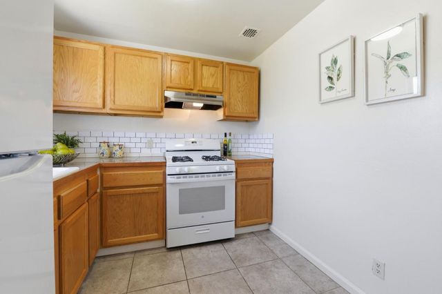 1159 Oconnor Street, East Palo Alto, CA 94303
