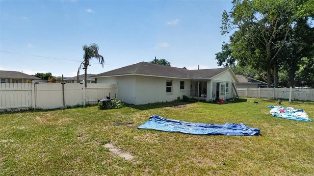 24 PECAN COURSE LOOP, Ocala, FL 34472