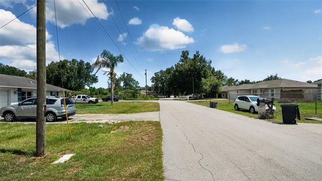 24 PECAN COURSE LOOP, Ocala, FL 34472