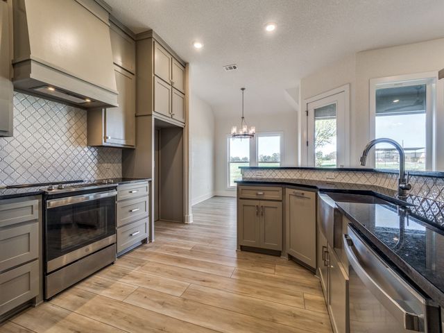 300 County Road 3141, Decatur, TX 76234