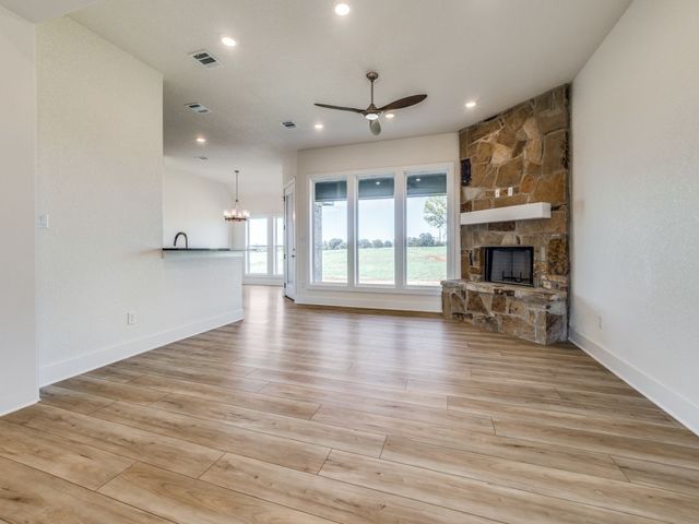 300 County Road 3141, Decatur, TX 76234