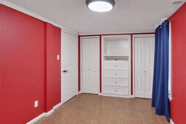 5118 Avenue M, Galveston, TX 77551