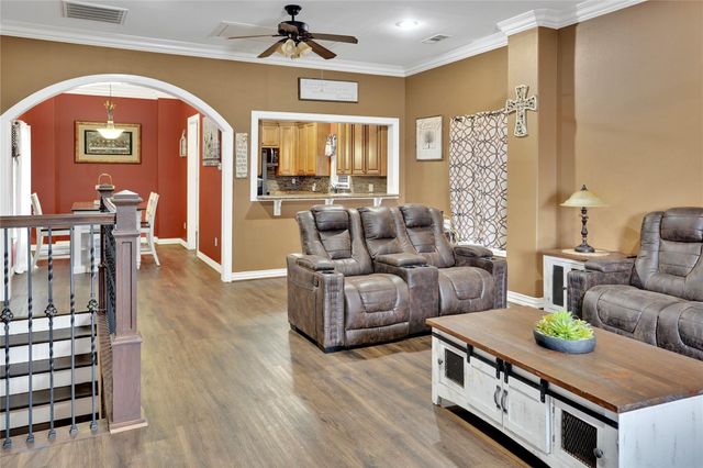 5118 Avenue M, Galveston, TX 77551