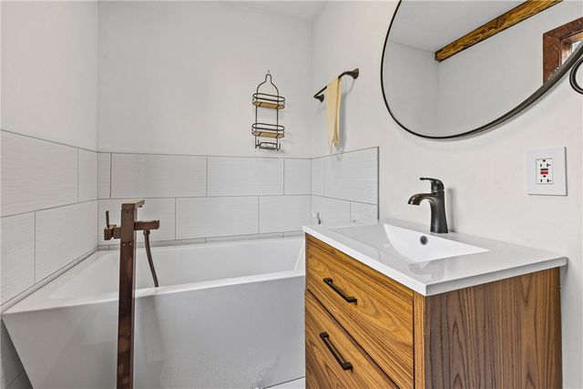 393 Mendon Center Road, Pittsford, NY 14534