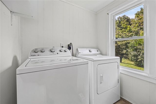 393 Mendon Center Road, Pittsford, NY 14534