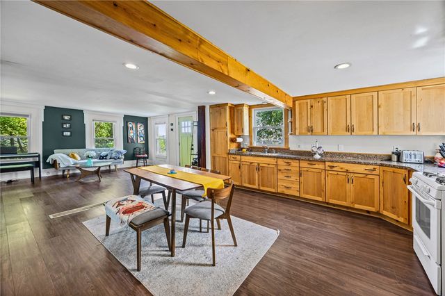 393 Mendon Center Road, Pittsford, NY 14534