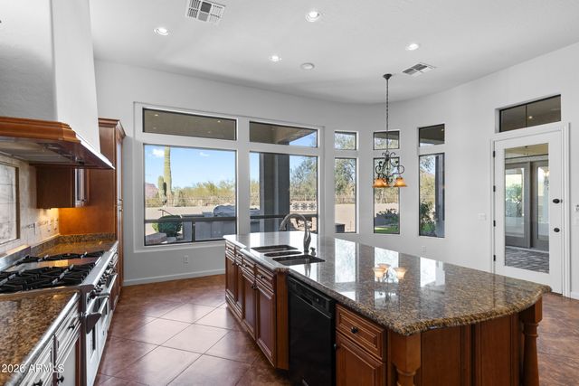 7134 E SANDIA Street, Mesa, AZ 85207