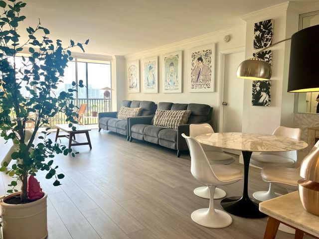 20301 W Country Club Dr 1126, Aventura, FL 33180